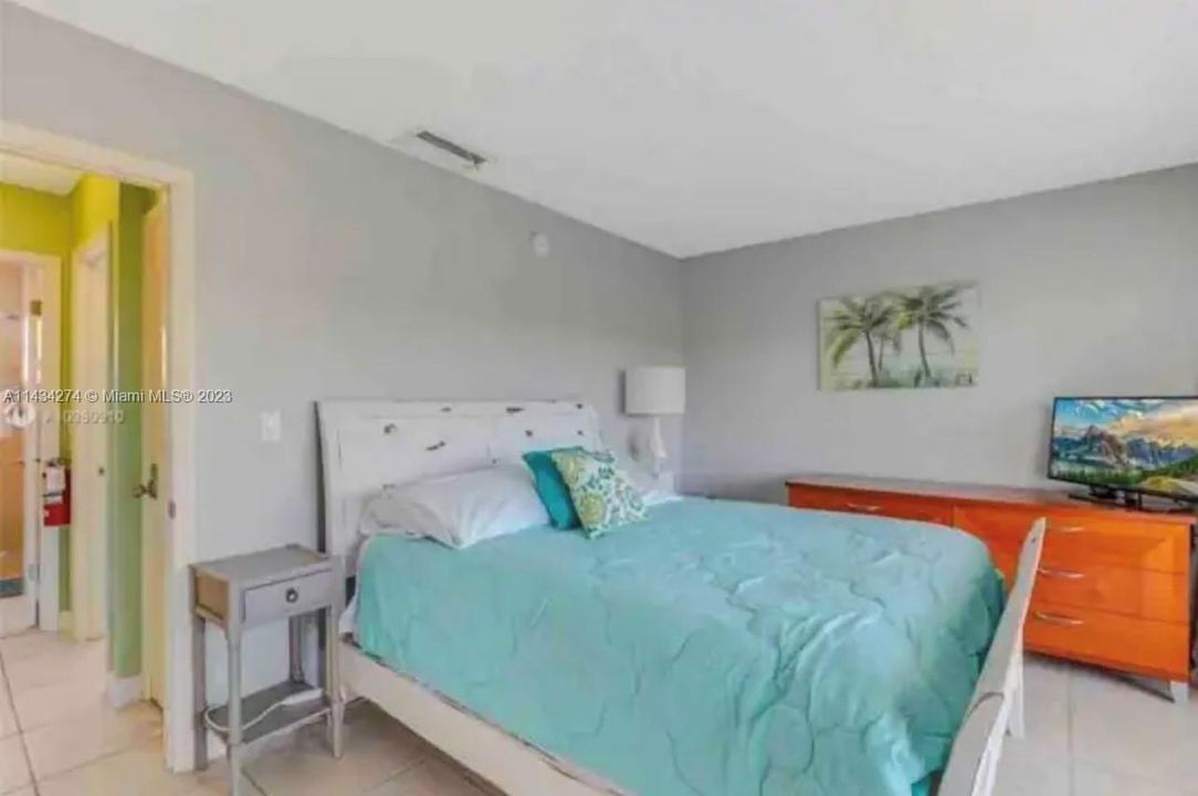 En Venta: $819,000 (2 camas, 2 baños, 772 Pies cuadrados)