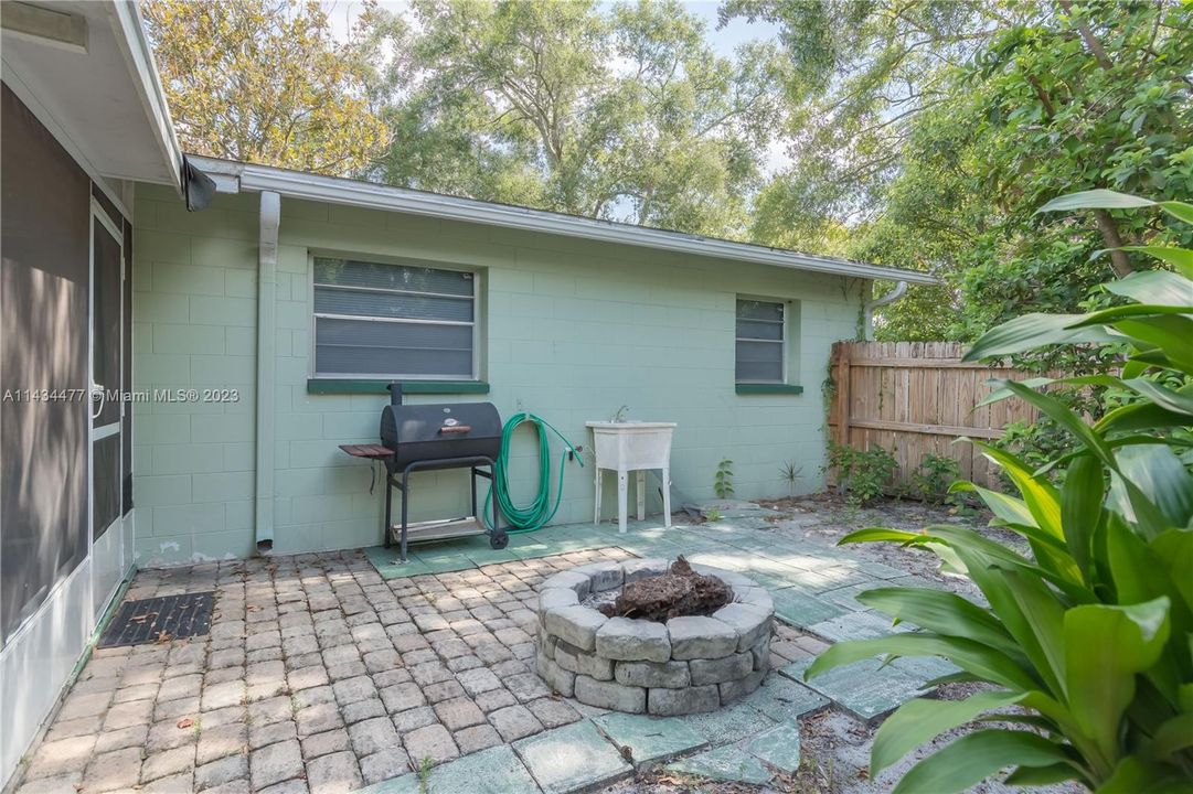 Recently Sold: $325,000 (3 beds, 2 baths, 0 Square Feet)