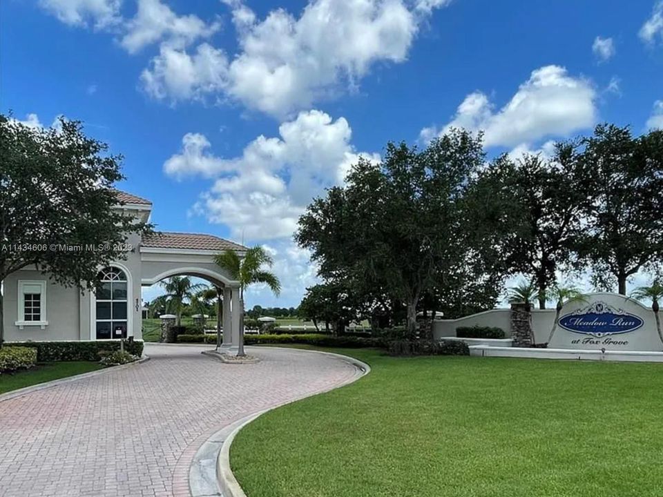 最近售出: $350,000 (5.30 acres)