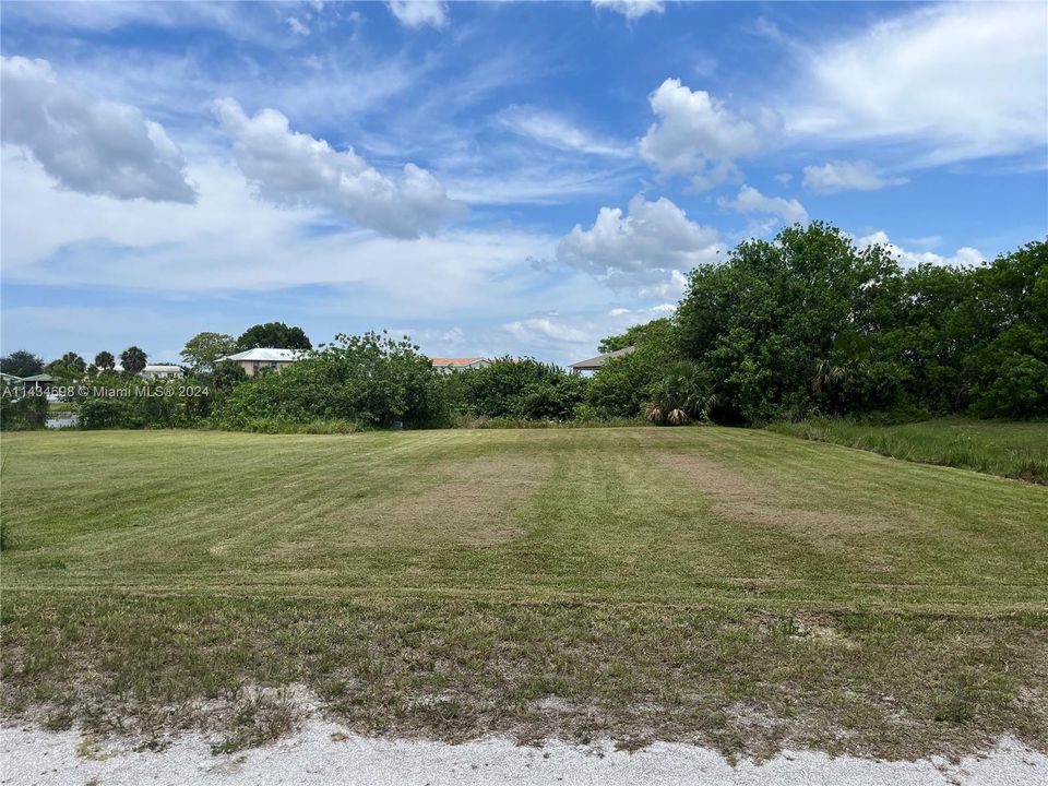 Recently Sold: $21,000 (0.14 acres)