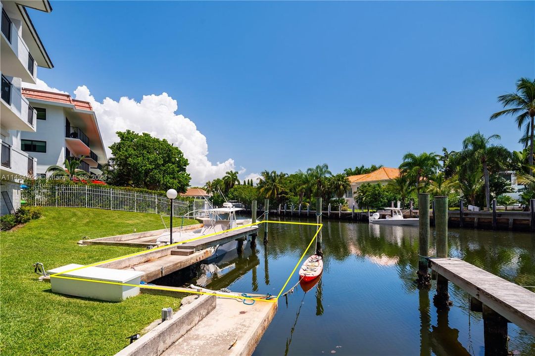 Recently Sold: $1,399,000 (2 beds, 3 baths, 2010 Square Feet)