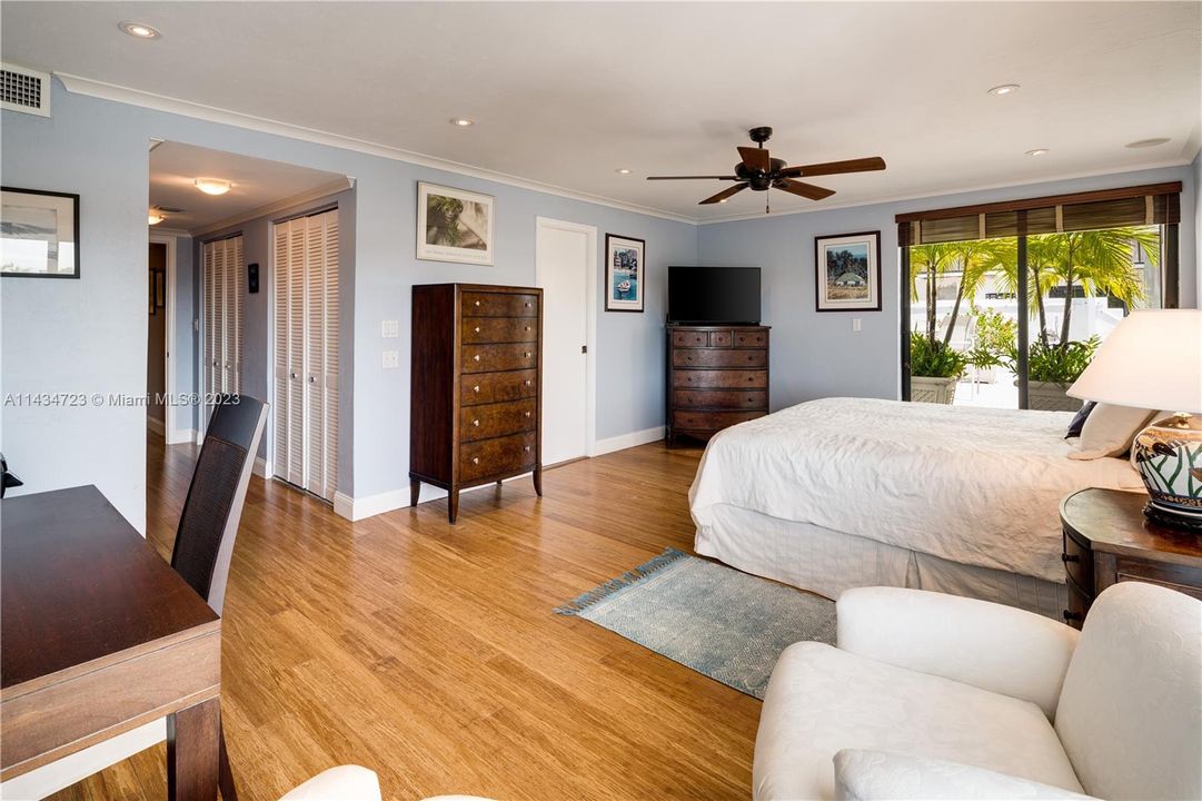 Recently Sold: $1,399,000 (2 beds, 3 baths, 2010 Square Feet)