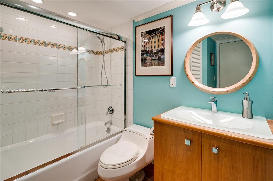 Recently Sold: $1,399,000 (2 beds, 3 baths, 2010 Square Feet)