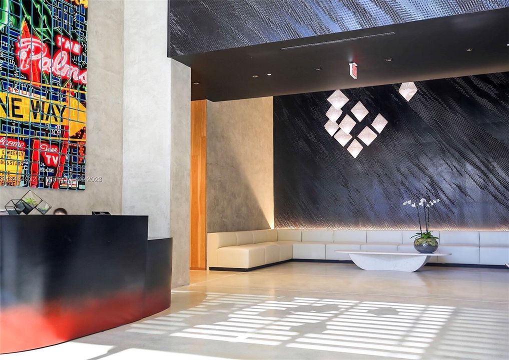 Recently Sold: $375,000 (1 beds, 1 baths, 607 Square Feet)