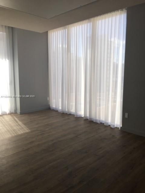 Recently Sold: $375,000 (1 beds, 1 baths, 607 Square Feet)