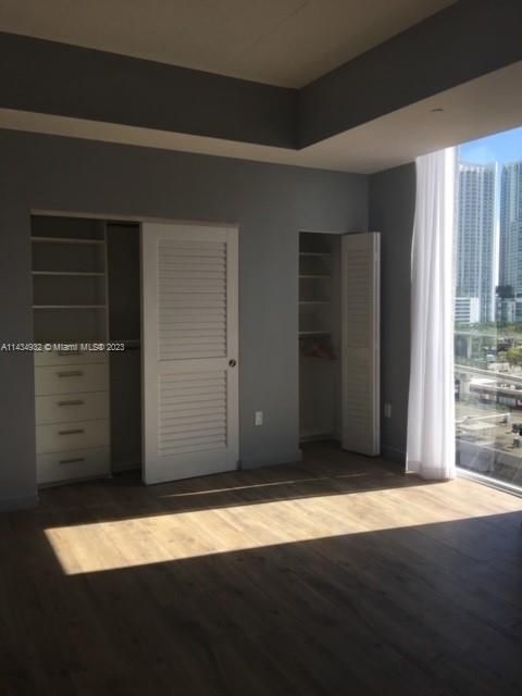 Recently Sold: $375,000 (1 beds, 1 baths, 607 Square Feet)
