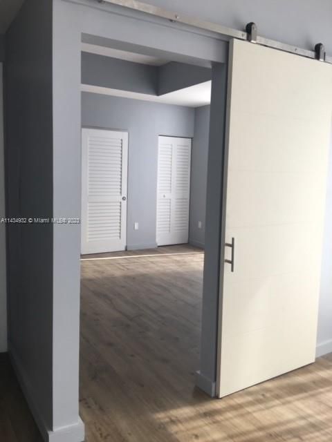 Recently Sold: $375,000 (1 beds, 1 baths, 607 Square Feet)