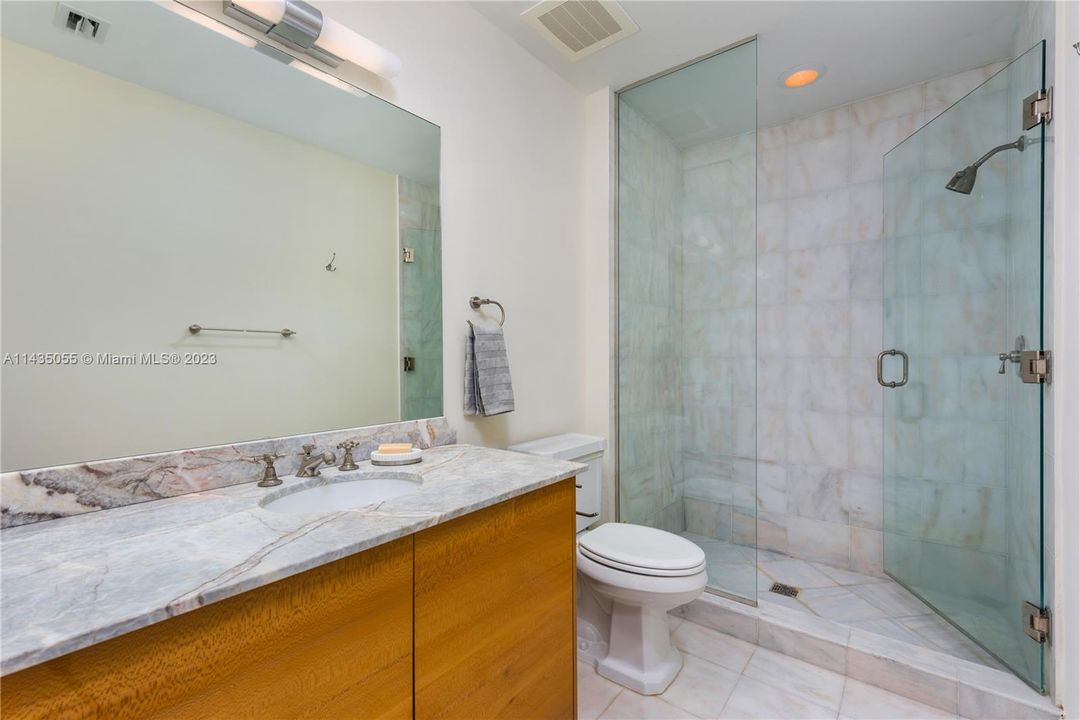 Vendido Recientemente: $1,700,000 (1 camas, 1 baños, 742 Pies cuadrados)