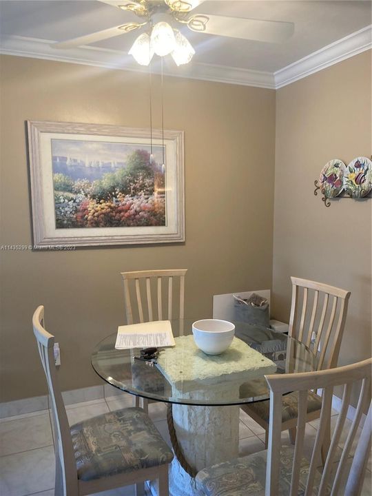 Recently Rented: $2,200 (0 beds, 1 baths, 600 Square Feet)