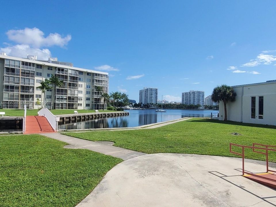 Recently Sold: $187,000 (1 beds, 1 baths, 768 Square Feet)