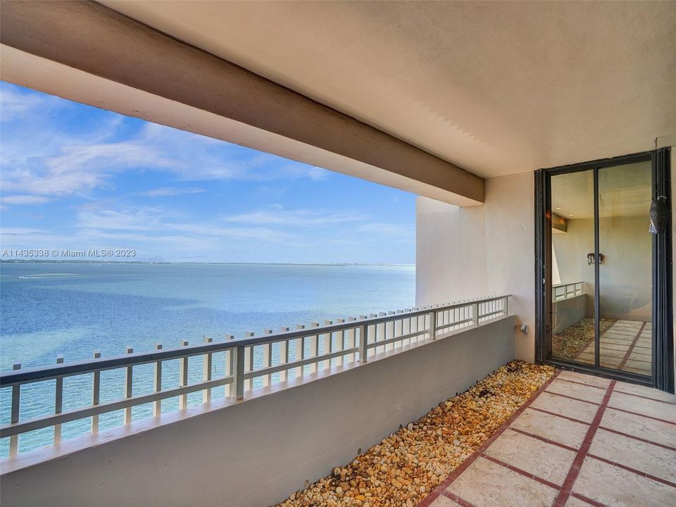 Unobstructed Views,Living & Dining area