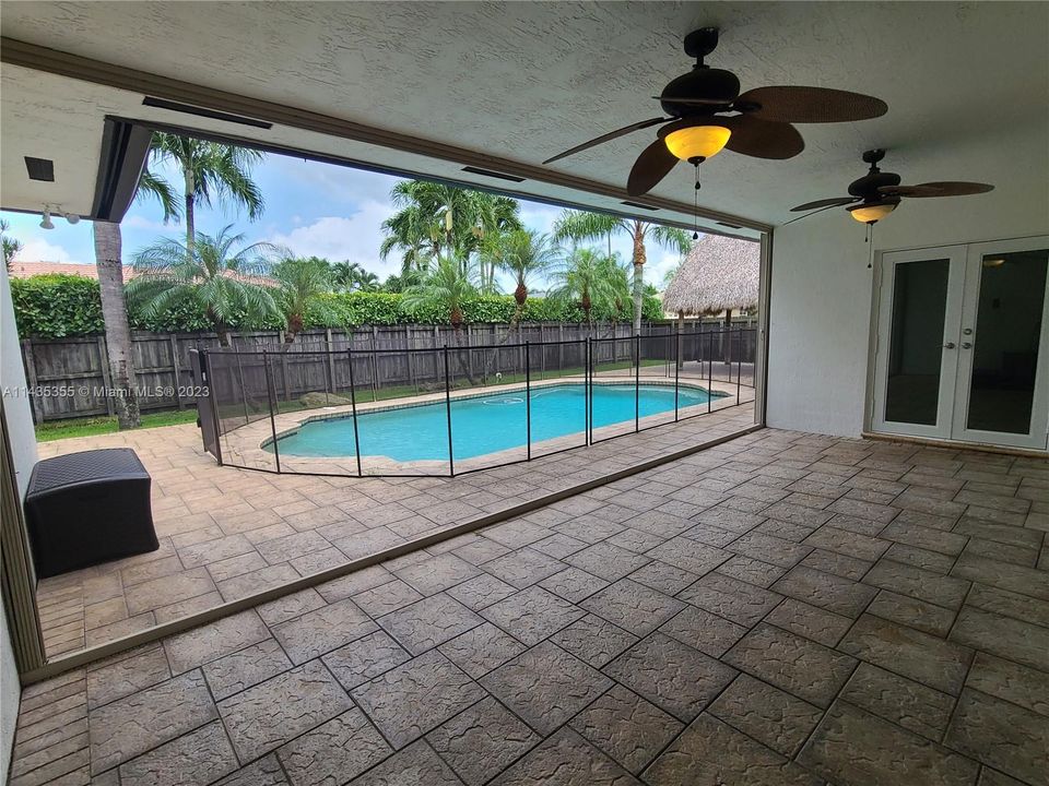 Recently Rented: $4,500 (4 beds, 3 baths, 2333 Square Feet)