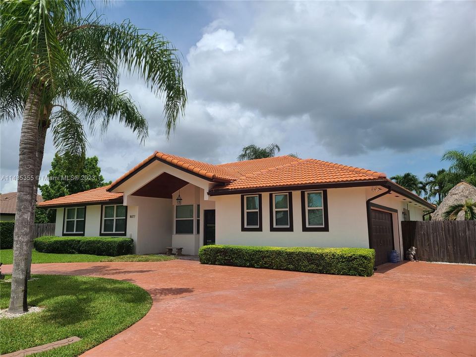 Recently Rented: $4,500 (4 beds, 3 baths, 2333 Square Feet)