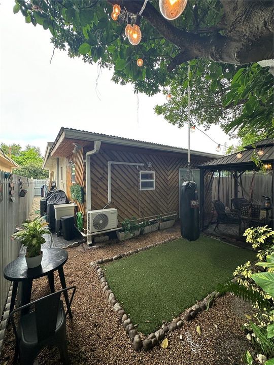 Recently Sold: $410,000 (2 beds, 2 baths, 740 Square Feet)