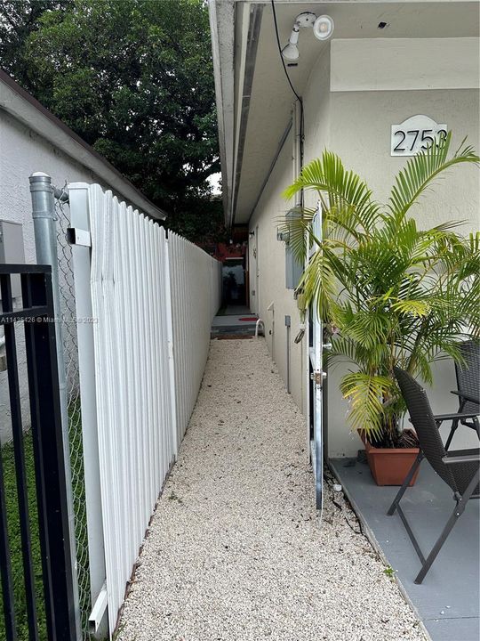 Recently Sold: $410,000 (2 beds, 2 baths, 740 Square Feet)