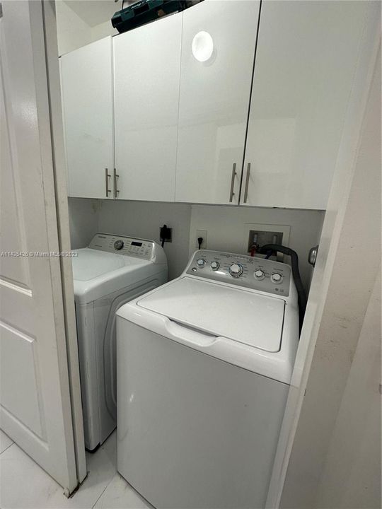 Recently Sold: $410,000 (2 beds, 2 baths, 740 Square Feet)