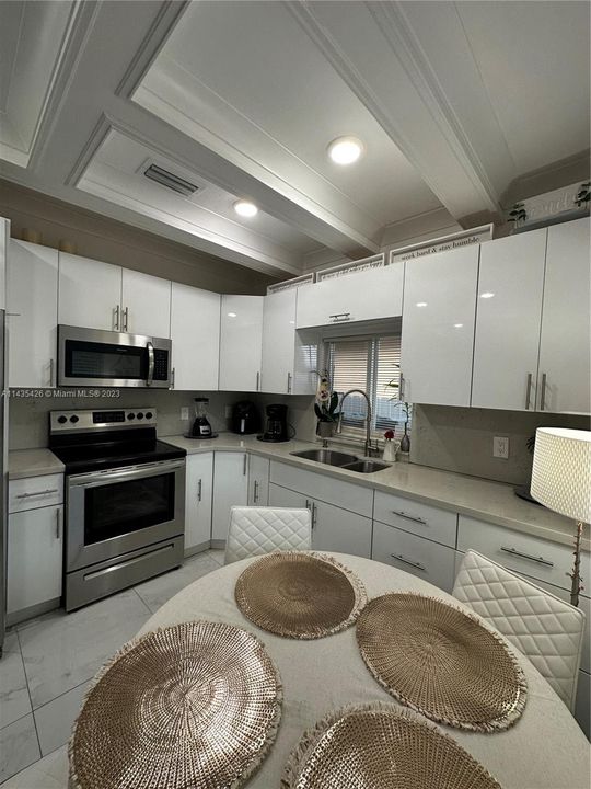 Recently Sold: $410,000 (2 beds, 2 baths, 740 Square Feet)