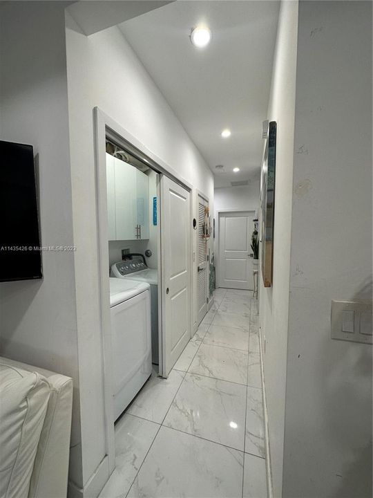 Recently Sold: $410,000 (2 beds, 2 baths, 740 Square Feet)