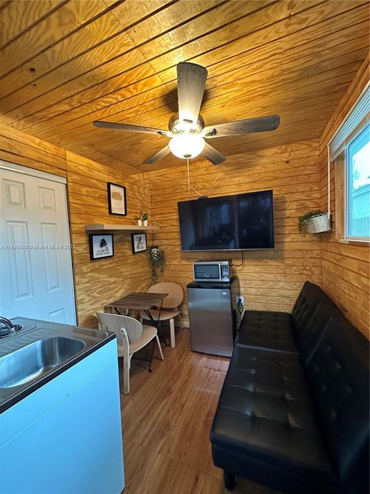 Recently Sold: $410,000 (2 beds, 2 baths, 740 Square Feet)