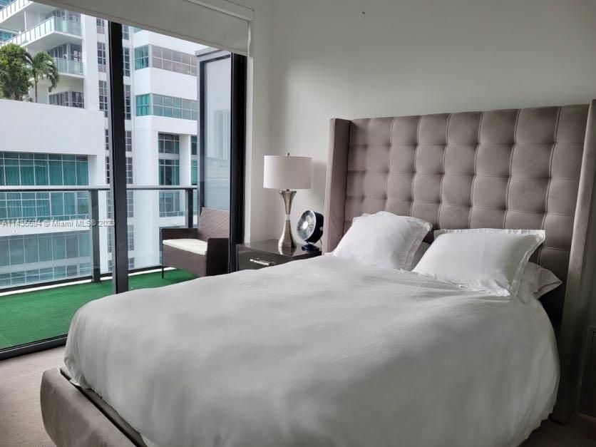 Recently Sold: $475,000 (1 beds, 1 baths, 672 Square Feet)