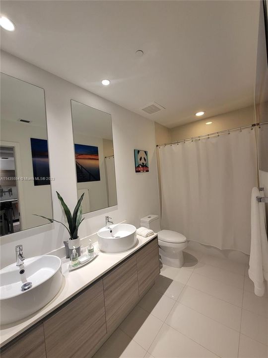 Recently Sold: $475,000 (1 beds, 1 baths, 672 Square Feet)