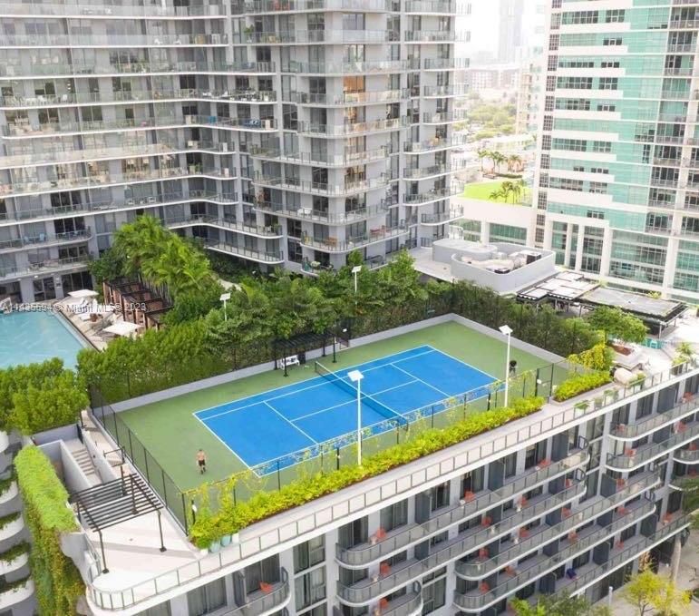 Recently Sold: $475,000 (1 beds, 1 baths, 672 Square Feet)