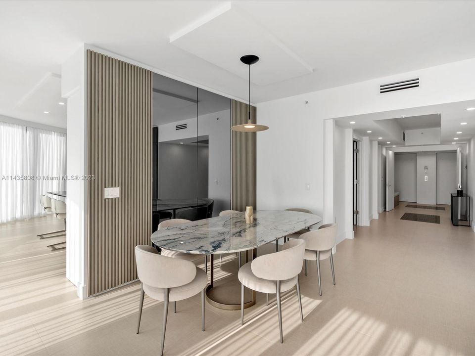 Недавно продано: $2,200,000 (3 спален, 3 ванн, 2726 Квадратных фут)