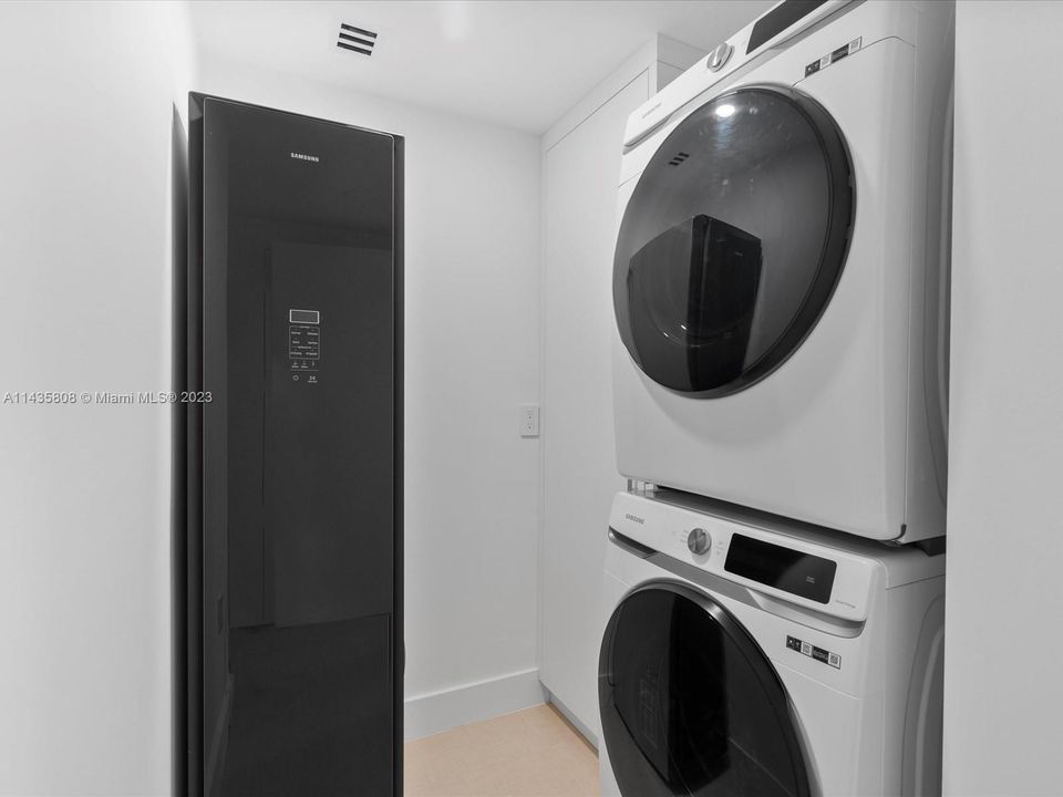 Недавно продано: $2,200,000 (3 спален, 3 ванн, 2726 Квадратных фут)