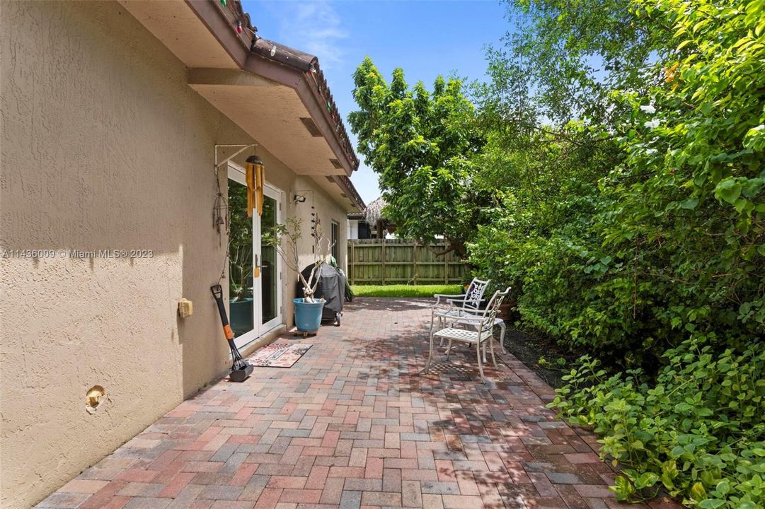 Недавно продано: $496,000 (3 спален, 2 ванн, 1573 Квадратных фут)