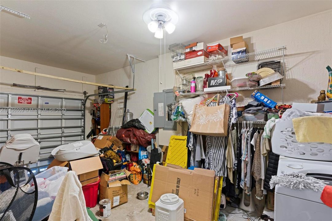 Недавно продано: $496,000 (3 спален, 2 ванн, 1573 Квадратных фут)