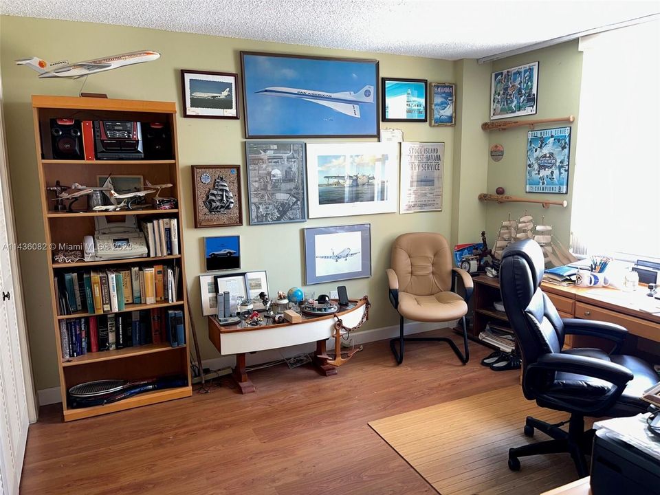 Recently Sold: $549,000 (2 beds, 2 baths, 1400 Square Feet)