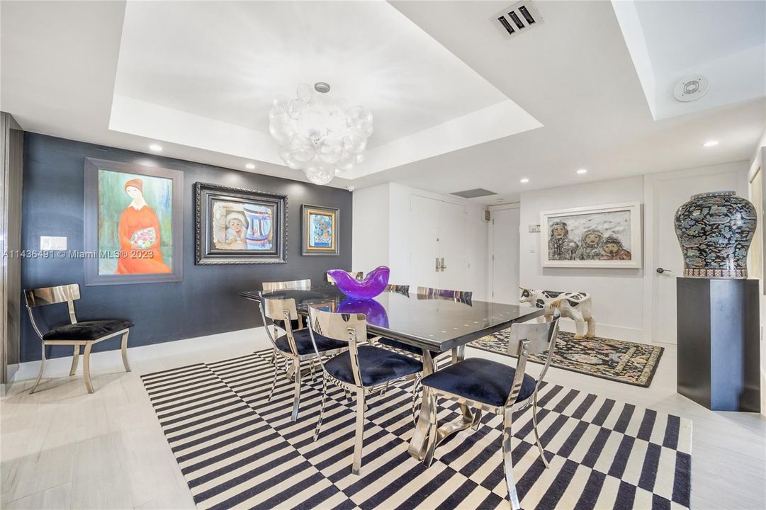 Recently Sold: $1,595,000 (2 beds, 2 baths, 1882 Square Feet)