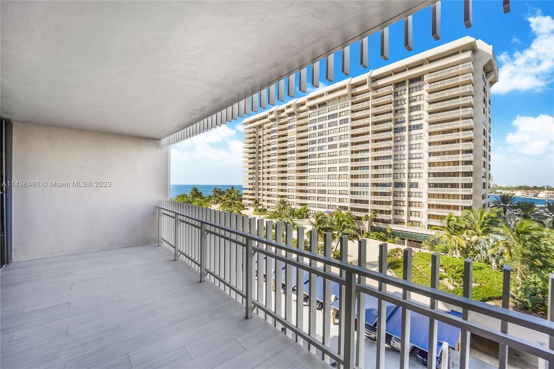 Recently Sold: $1,595,000 (2 beds, 2 baths, 1882 Square Feet)