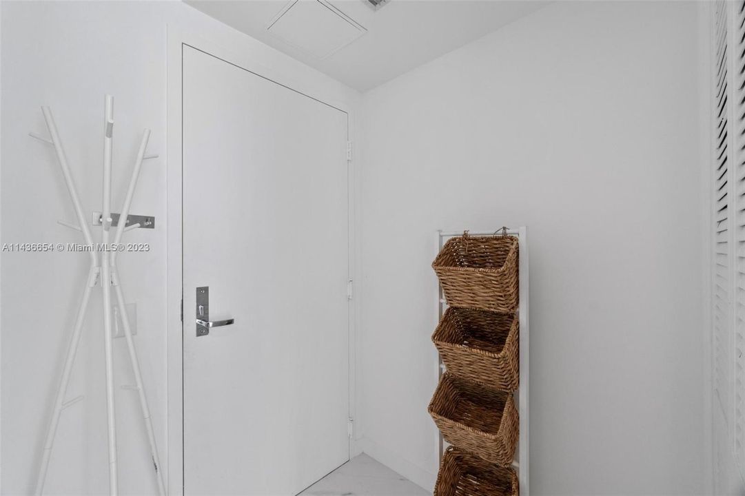 Recently Sold: $495,000 (1 beds, 1 baths, 540 Square Feet)