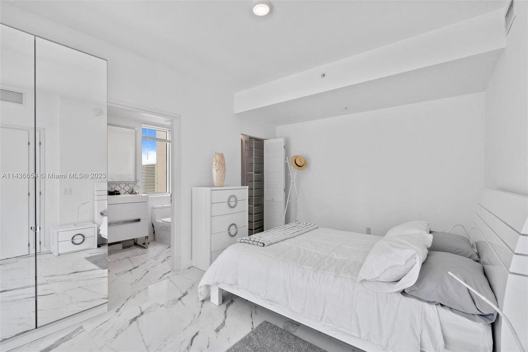 Recently Sold: $495,000 (1 beds, 1 baths, 540 Square Feet)