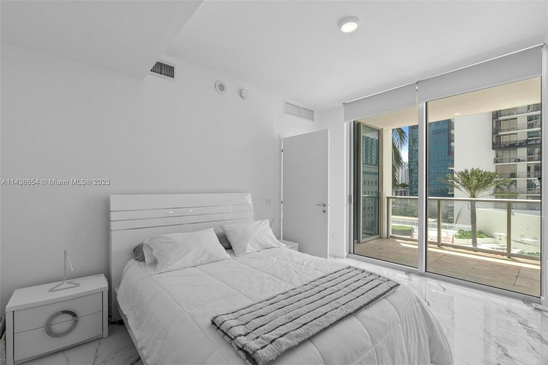 Recently Sold: $495,000 (1 beds, 1 baths, 540 Square Feet)