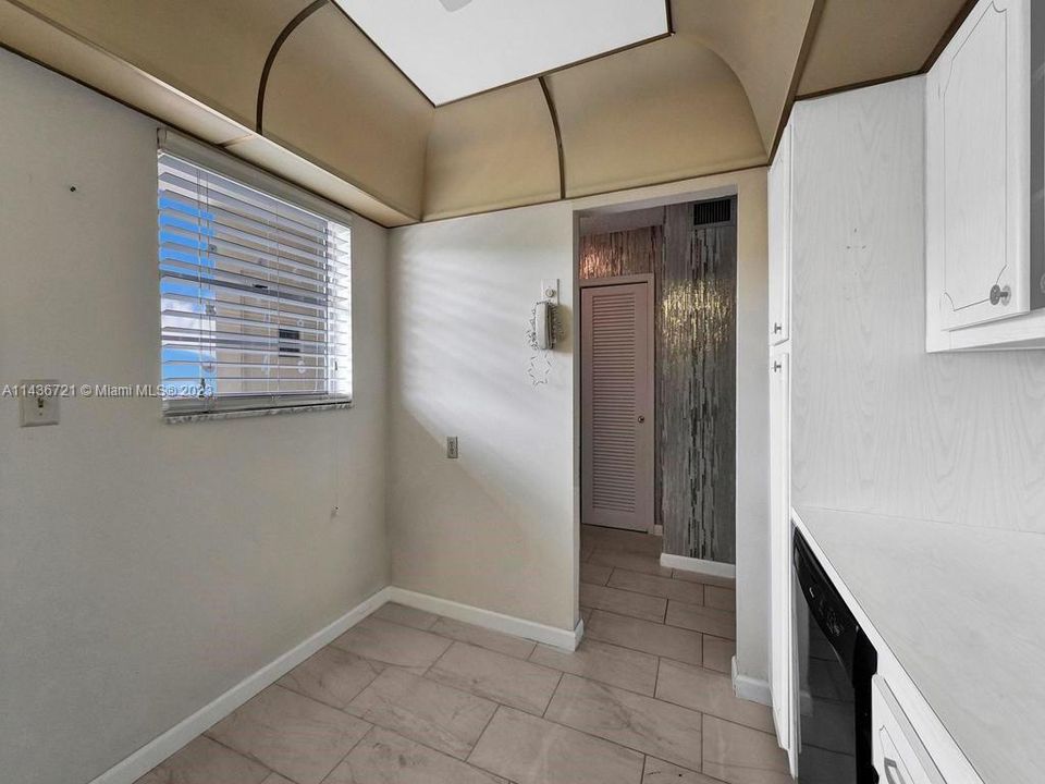 Vendido Recientemente: $235,000 (2 camas, 2 baños, 1092 Pies cuadrados)