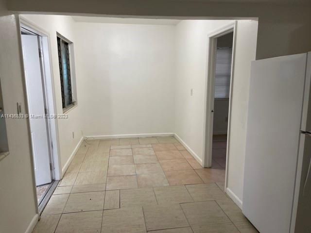 Recently Sold: $460,000 (4 beds, 2 baths, 1426 Square Feet)