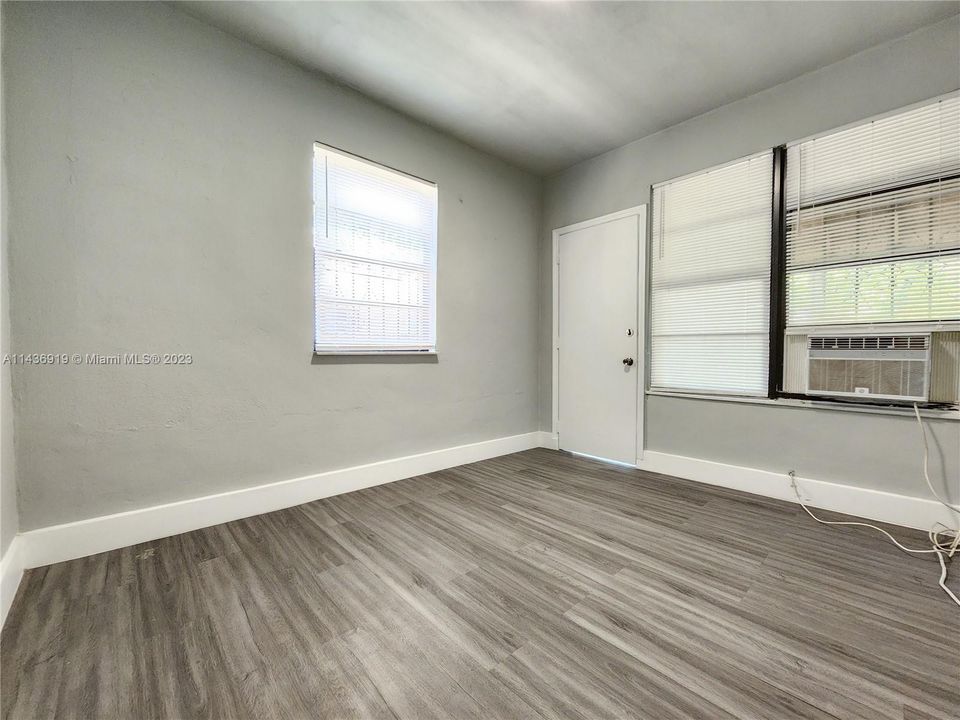 最近租的: $1,500 (1 贝兹, 1 浴室, 800 平方英尺)