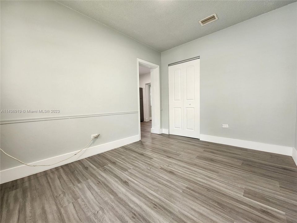 最近租的: $1,500 (1 贝兹, 1 浴室, 800 平方英尺)