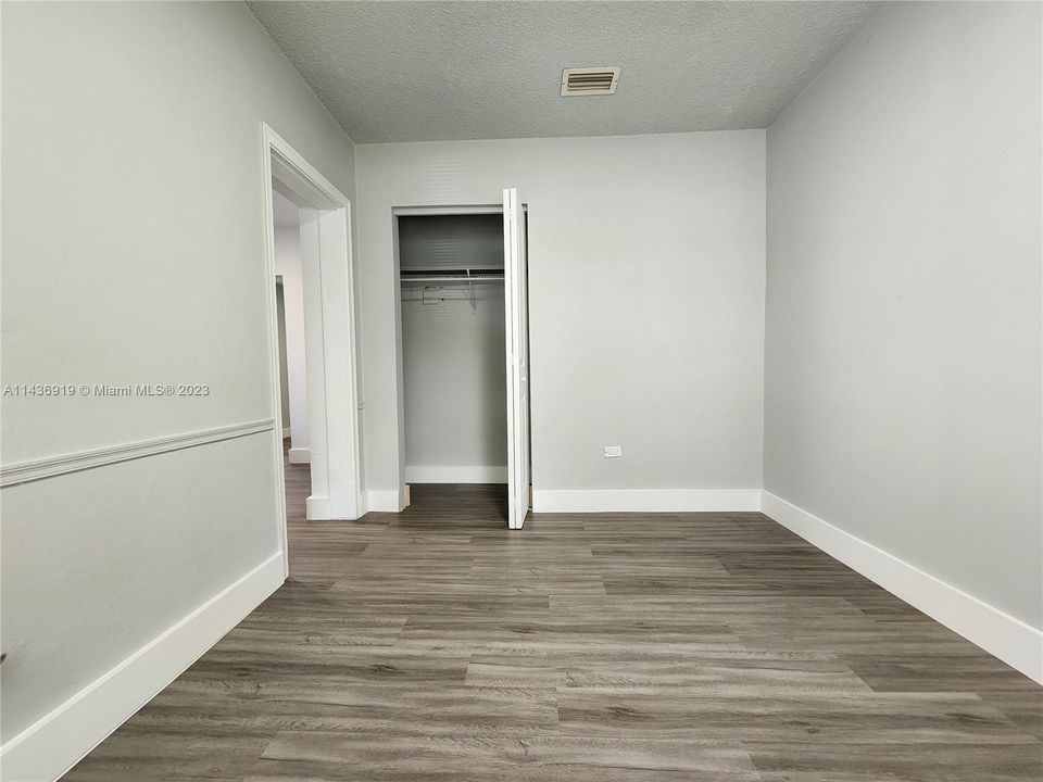 最近租的: $1,500 (1 贝兹, 1 浴室, 800 平方英尺)