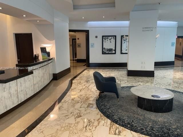 SORRENTO LOBBY