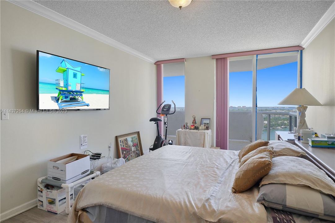 Vendido Recientemente: $900,000 (2 camas, 2 baños, 1220 Pies cuadrados)