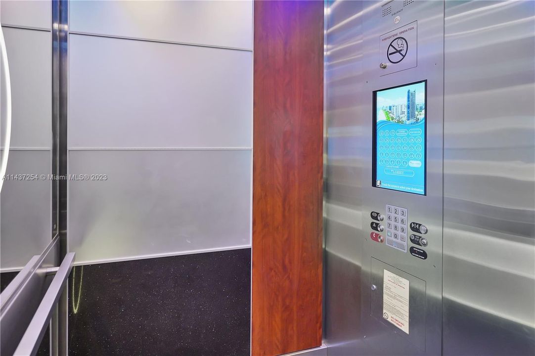 Vendido Recientemente: $900,000 (2 camas, 2 baños, 1220 Pies cuadrados)