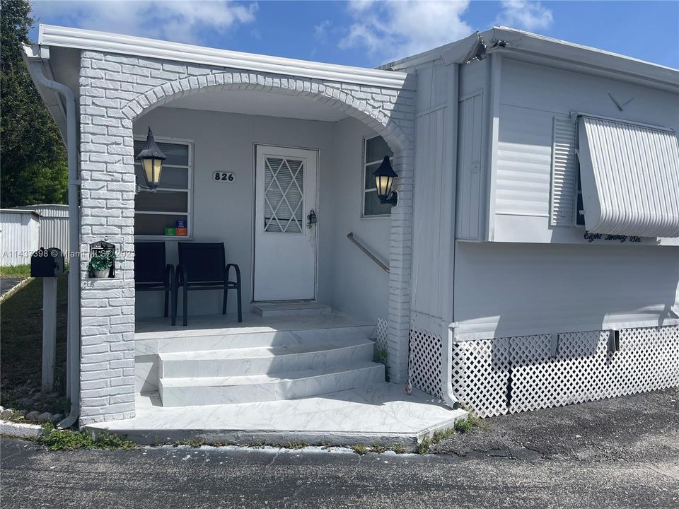 Vendido Recientemente: $64,599 (3 camas, 1 baños, 5578 Pies cuadrados)