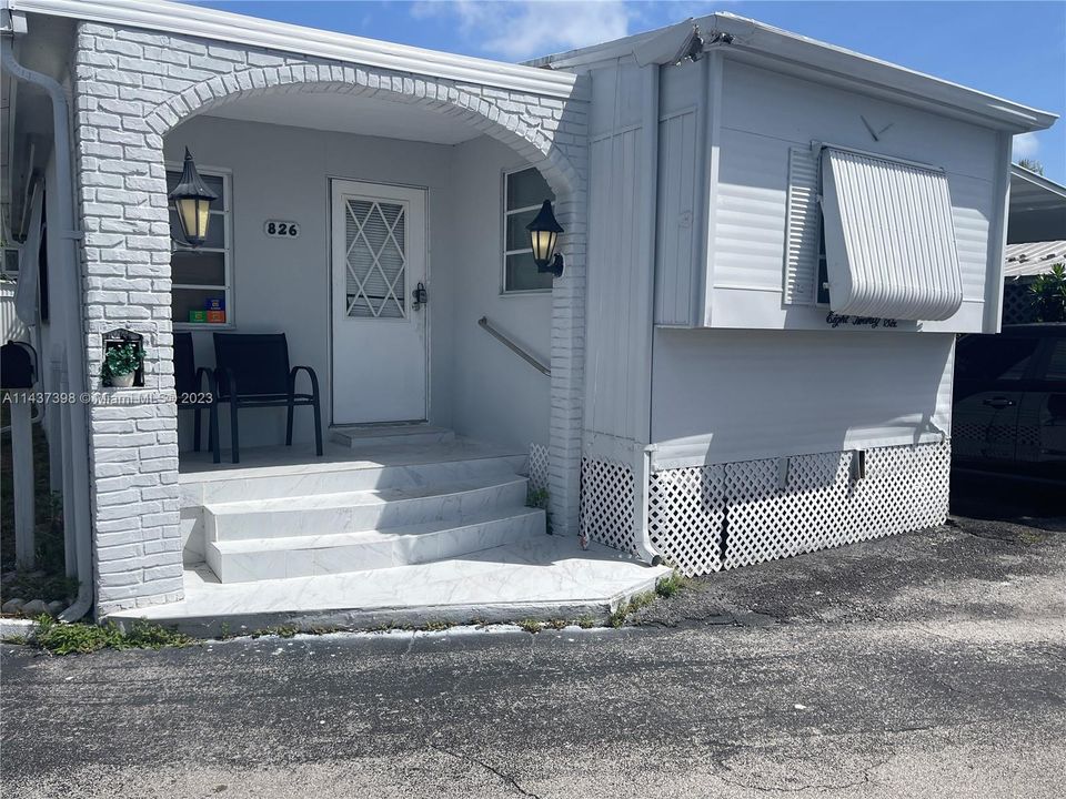 Vendido Recientemente: $64,599 (3 camas, 1 baños, 5578 Pies cuadrados)