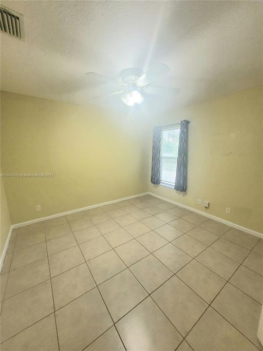 Recently Rented: $4,650 (5 beds, 2 baths, 2040 Square Feet)