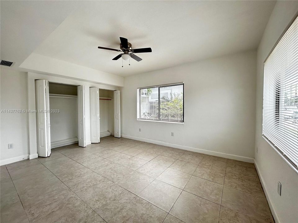 Недавно арендовано: $2,950 (3 спален, 2 ванн, 4905 Квадратных фут)