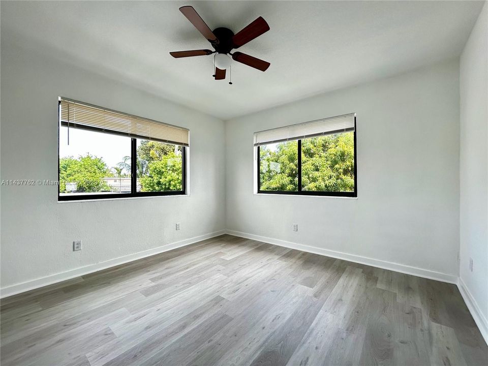 Недавно арендовано: $2,950 (3 спален, 2 ванн, 4905 Квадратных фут)