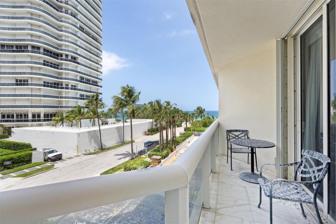 Recently Sold: $1,665,000 (2 beds, 2 baths, 1750 Square Feet)